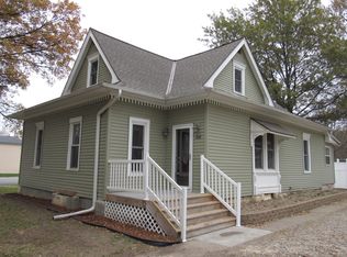 208 Main St, Hickman, NE 68372