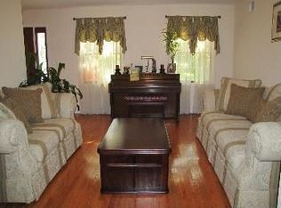 40 Beech St, Rutherford, NJ 07070