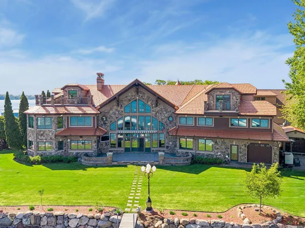4100 Enchanted Ln, Mound, MN 55364