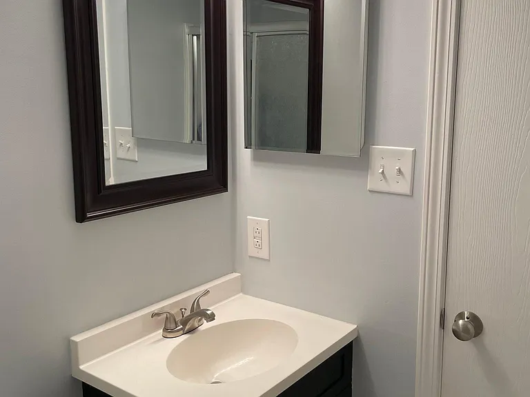 1210 Creve Coeur Crossing Ln #H — Photo 15