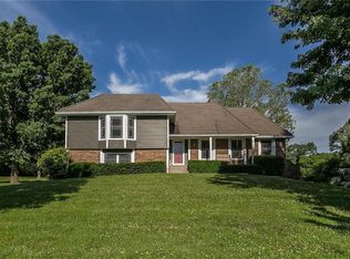 11200 Milton Thompson Rd, Lees Summit, MO 64086