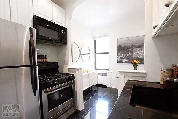 Sold by New Heights Realty | media 32