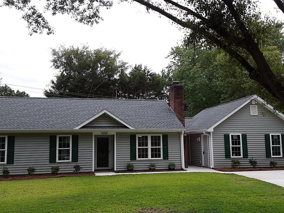 Virtually New! 4BR, 3 Full Bathrooms :)