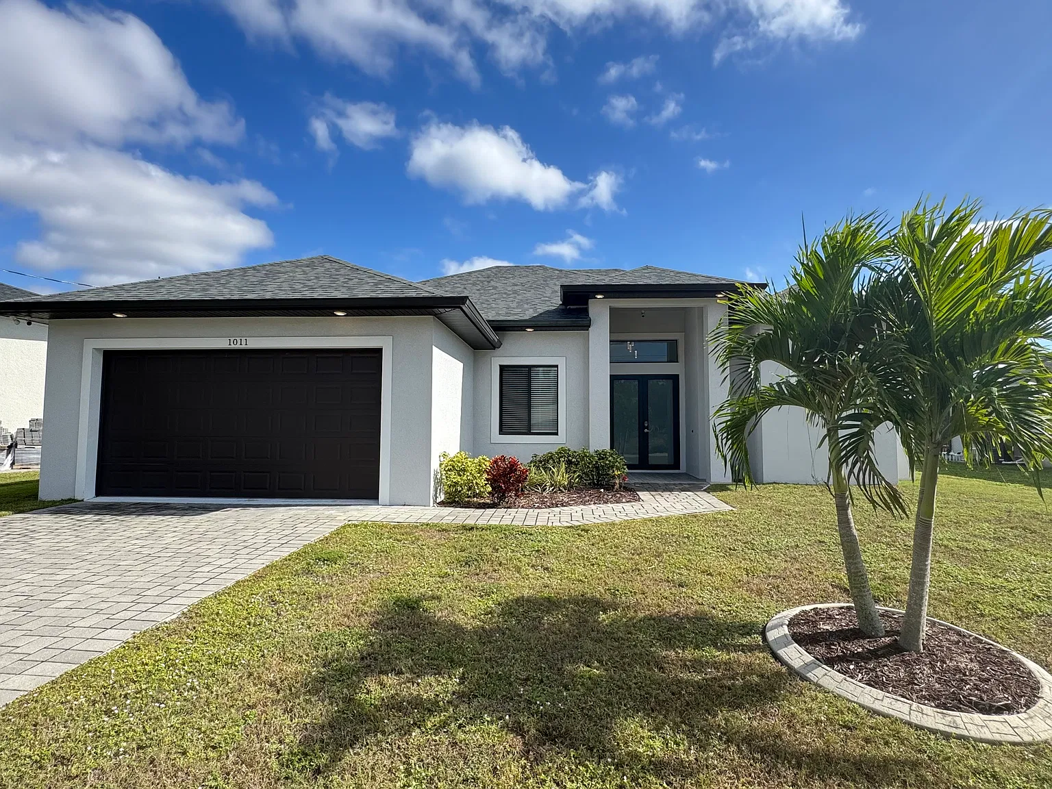 4 bed, 1736 sqft, $3,200 — Photo 1