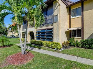 334 Pine Ridge Circle #B-1, Greenacres, FL 33463