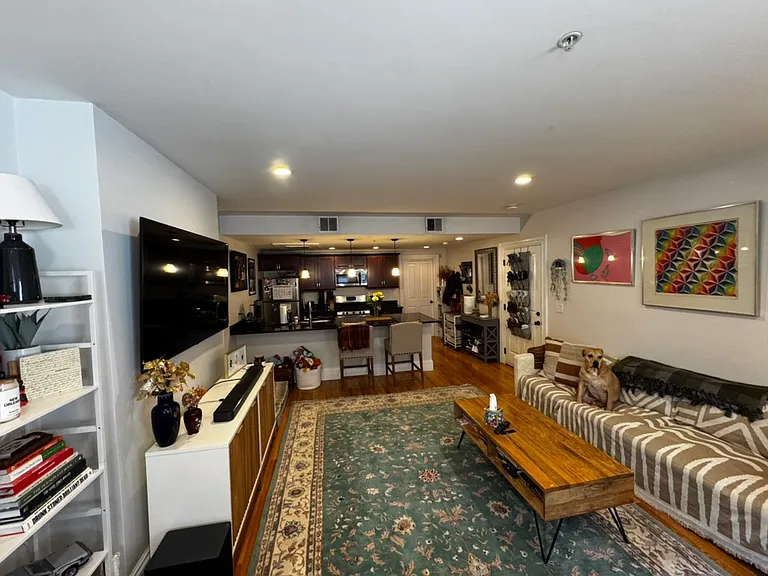 32 Upton St #1 — Photo 8