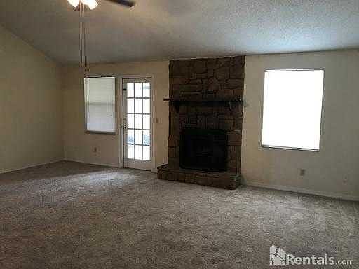 3rd image of 609 Thomas McKeen St