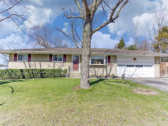 2nd image of 2867 Loris Dr