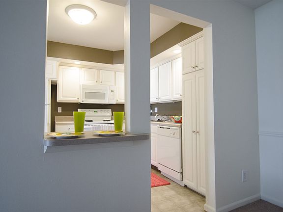 The Pines Apartments in East Lansing (5)