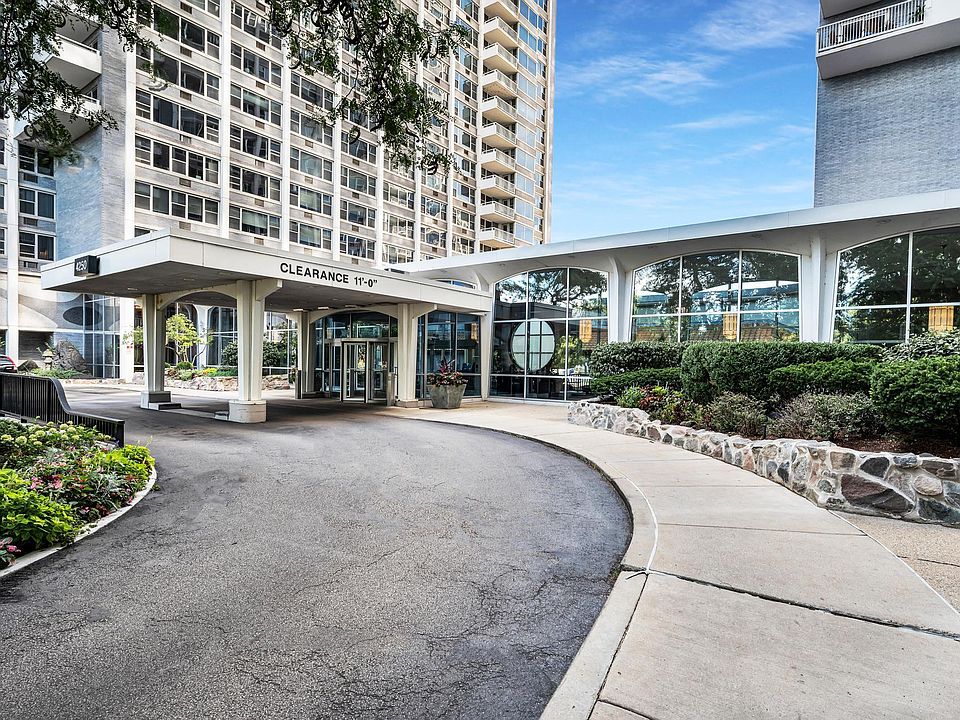 1st image of 4250 N Marine Dr APT 302