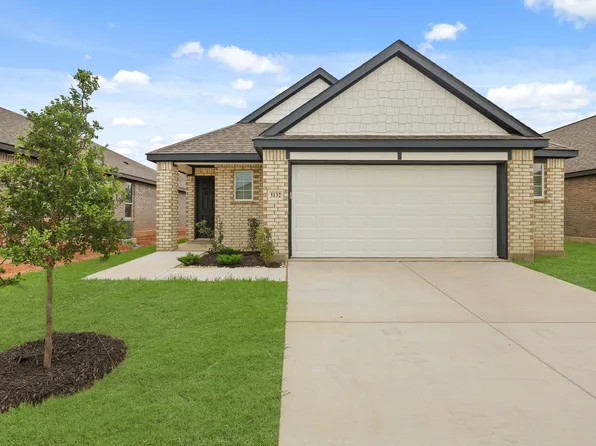 3132 Manchester Dr, Cleburne, TX 76031