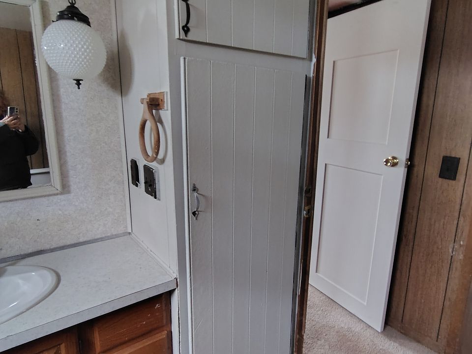 1st image of 211 Veitch St #S8