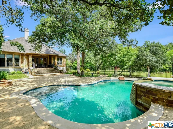 2276 Park Place Cir, Round Rock, TX 78681