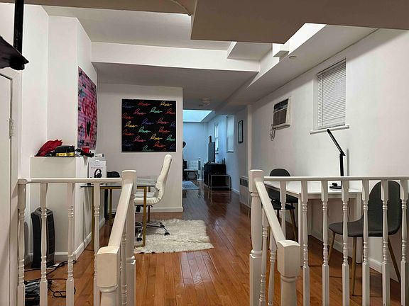 4th image of 344 E 49th St APT 2C
