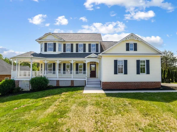 1348 Lake Shore Dr, Forest, VA 24551