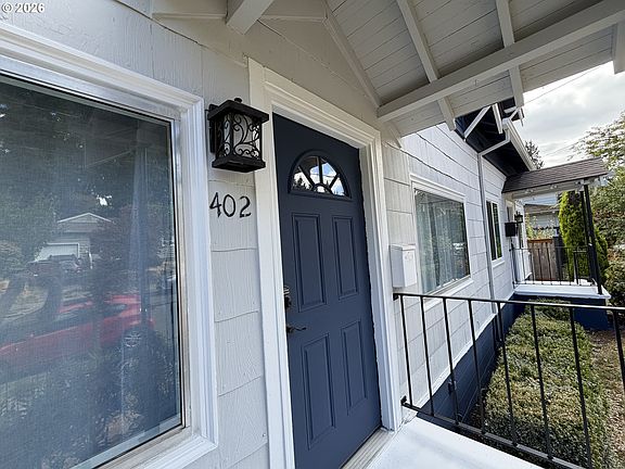 5th image of 402 SE 75th Ave