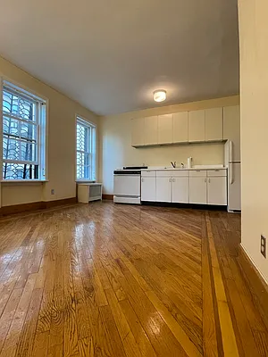 Rented by Oxford Property Group | media 9