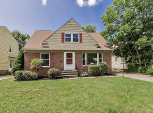 2234 Halcyon Rd, Beachwood, OH 44122