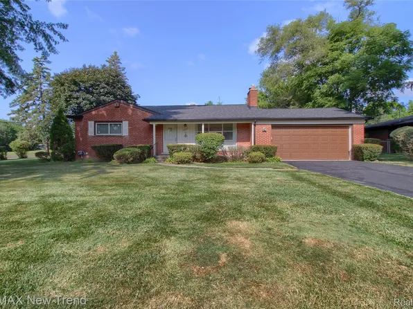 28311 Kirkside Ln, Farmington Hills, MI 48334