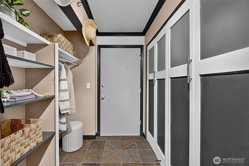 4th image of 1616 41st Avenue E #305
