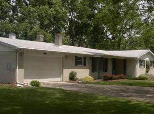 2882 W Hilltop Ct, Anderson, IN 46013