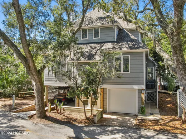 125 N Bald Head Wynd #6, Bald Head Island, NC 28461