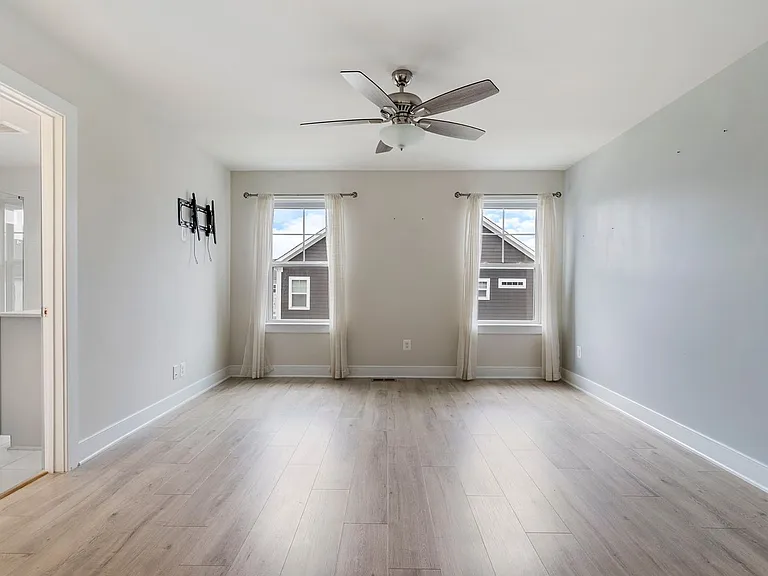 1460 Meadowlark Glen Rd — Photo 26