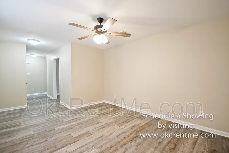 3 bed, 1.5 bath, 1376 sqft, $1,695 — Photo 4