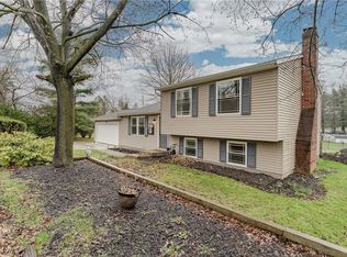 1445 Sunnyacres Rd, Akron, OH 44321