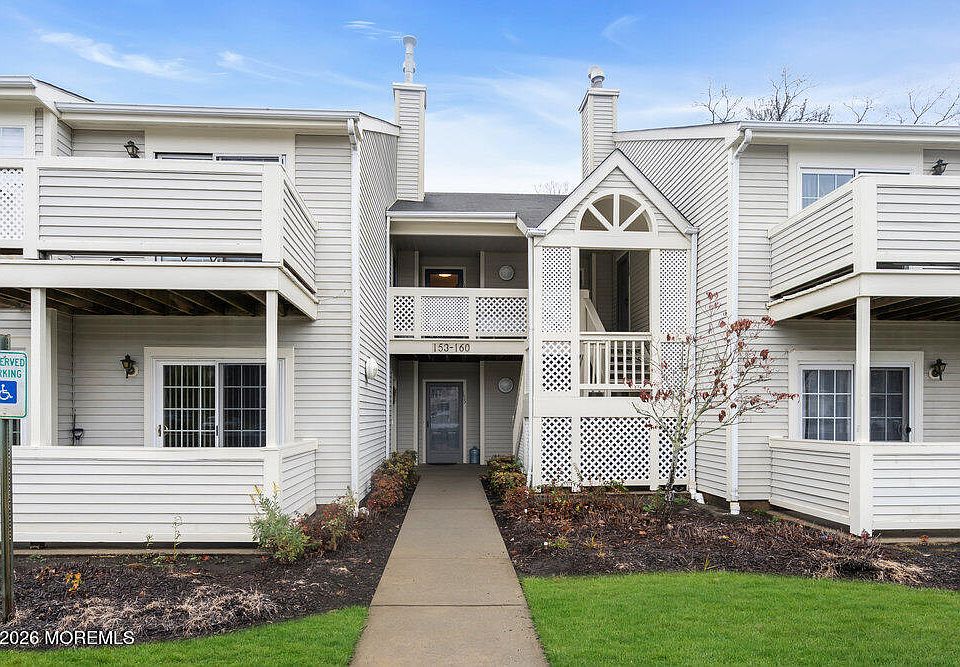 1st image of 156 Pinetree Court