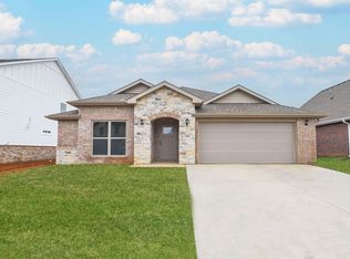 2150 Periwinkle Pl, Centerton, AR 72719