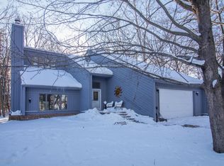 8376 Woodbury Rd, Laingsburg, MI 48848