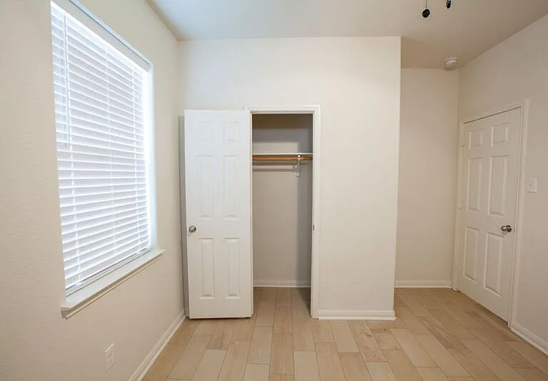 128 Tennyson St — Photo 25