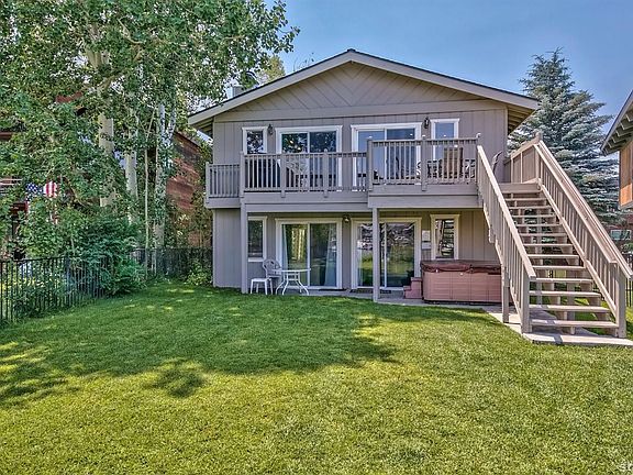 3rd image of 585 Alpine Dr