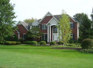 17 Piccadilly Sq, Rochester, NY 14625