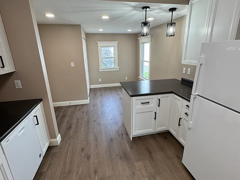 452 W Adams St #1 — Photo 17