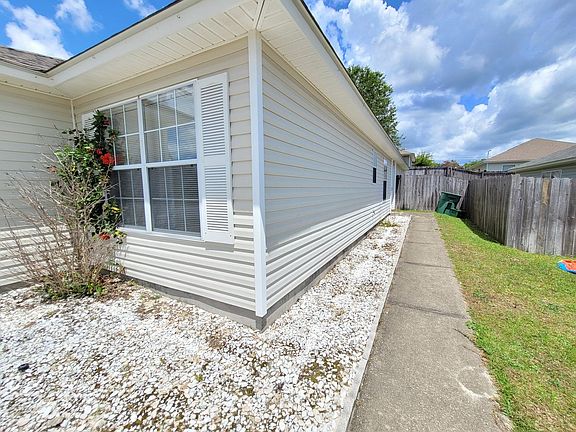 4th image of 165 Nivana Dr