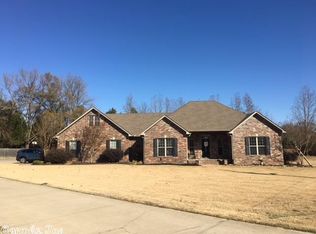 44 Daniel Dr, Conway, AR 72032