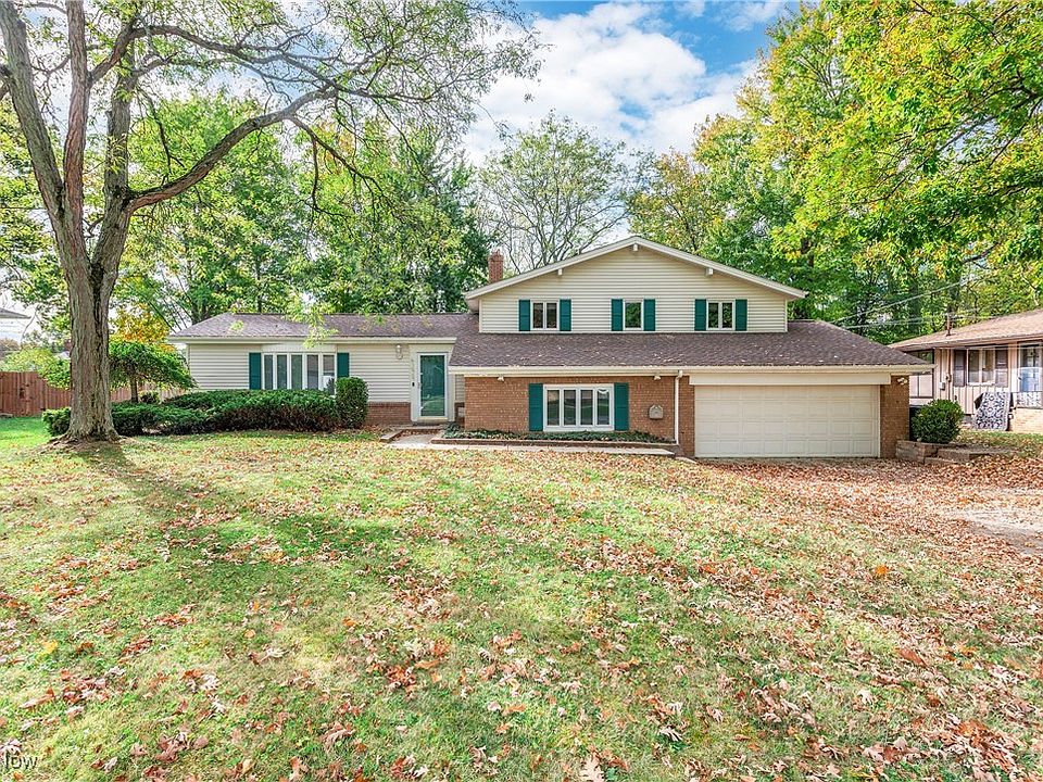 1st image of 18737 Evergreen Dr