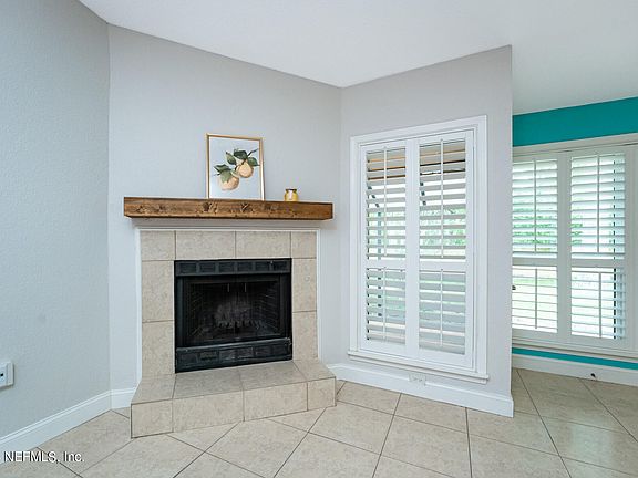 5th image of 746 TIDEWATER Court