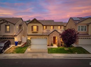 1808 New Riders St, Bakersfield, CA 93311