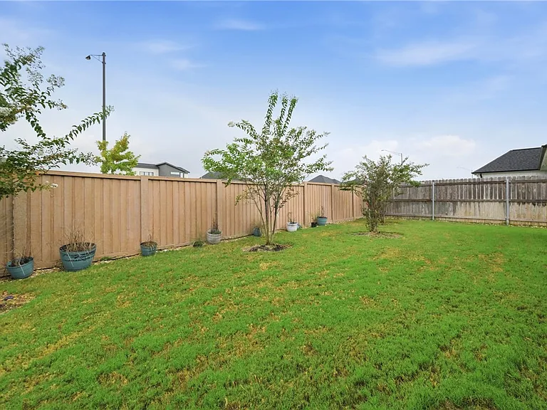 4725 Pearl River Ct — Photo 28