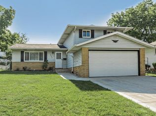 4969 Donovan Dr, Garfield Heights, OH 44125