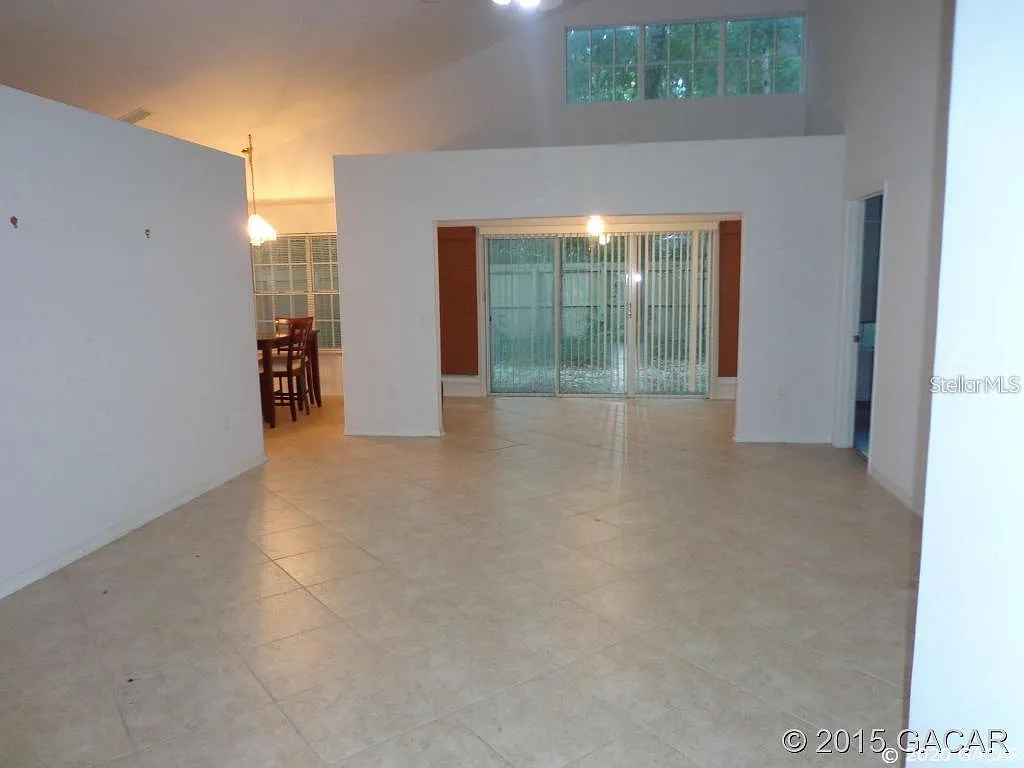 2 bed, 2.0 bath, 1103 sqft, $1,800 — Photo 4