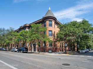 1034 W Armitage Ave #C, Chicago, IL 60614