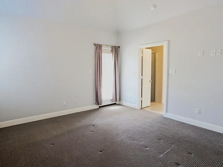 349 Kyra Ct — Photo 5