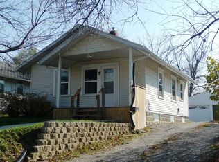 1317 M Ave NE, Cedar Rapids, IA 52402