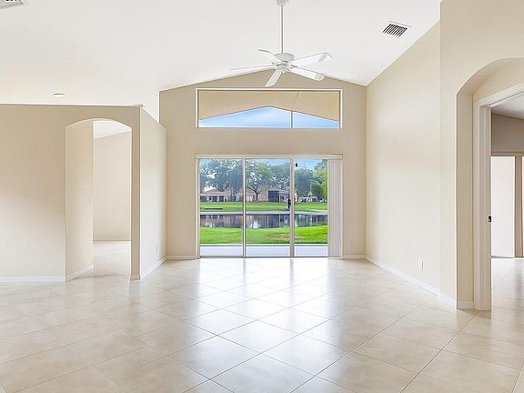 3rd image of 7359 Lugano Drive