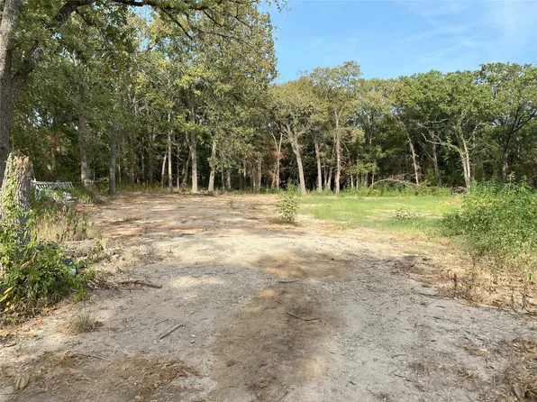 9297 Amy Dr, Quinlan, TX 75474