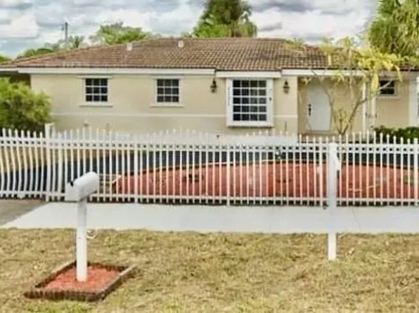 4331 NW 185th St, Miami Gardens, FL 33055